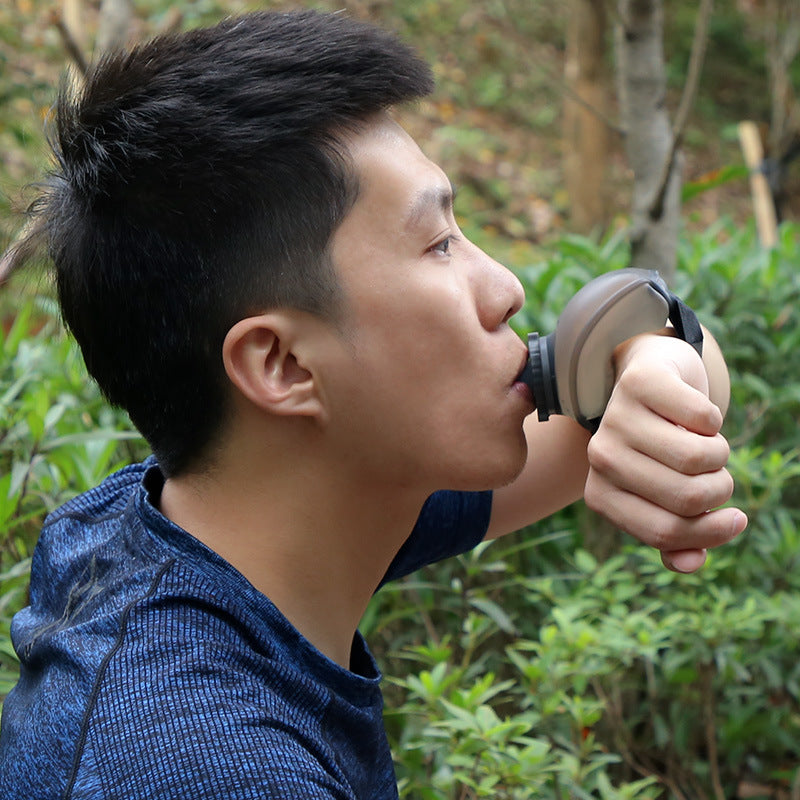 בקבוק מים לספורט ורכיבה - נייד לחוץ